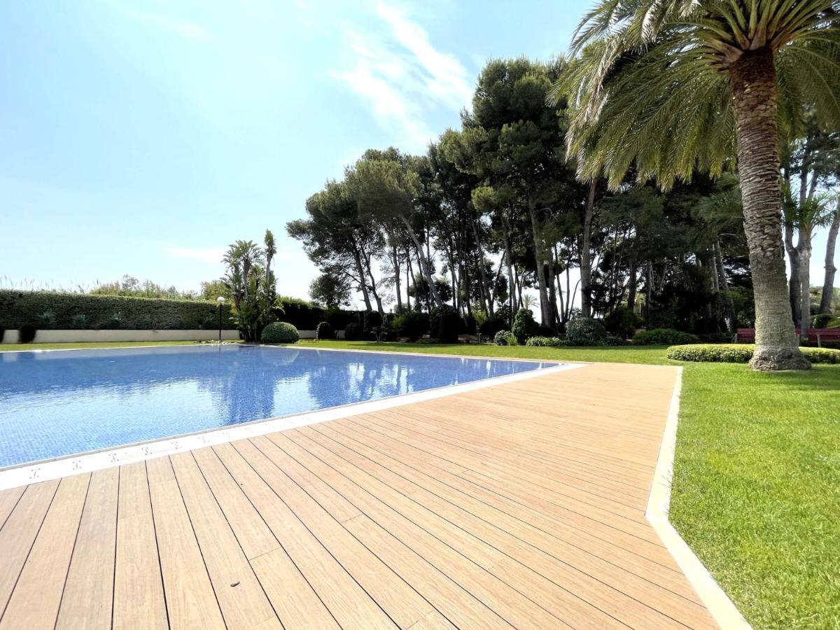 Luxurycambrils Resort&Spa Exterior foto