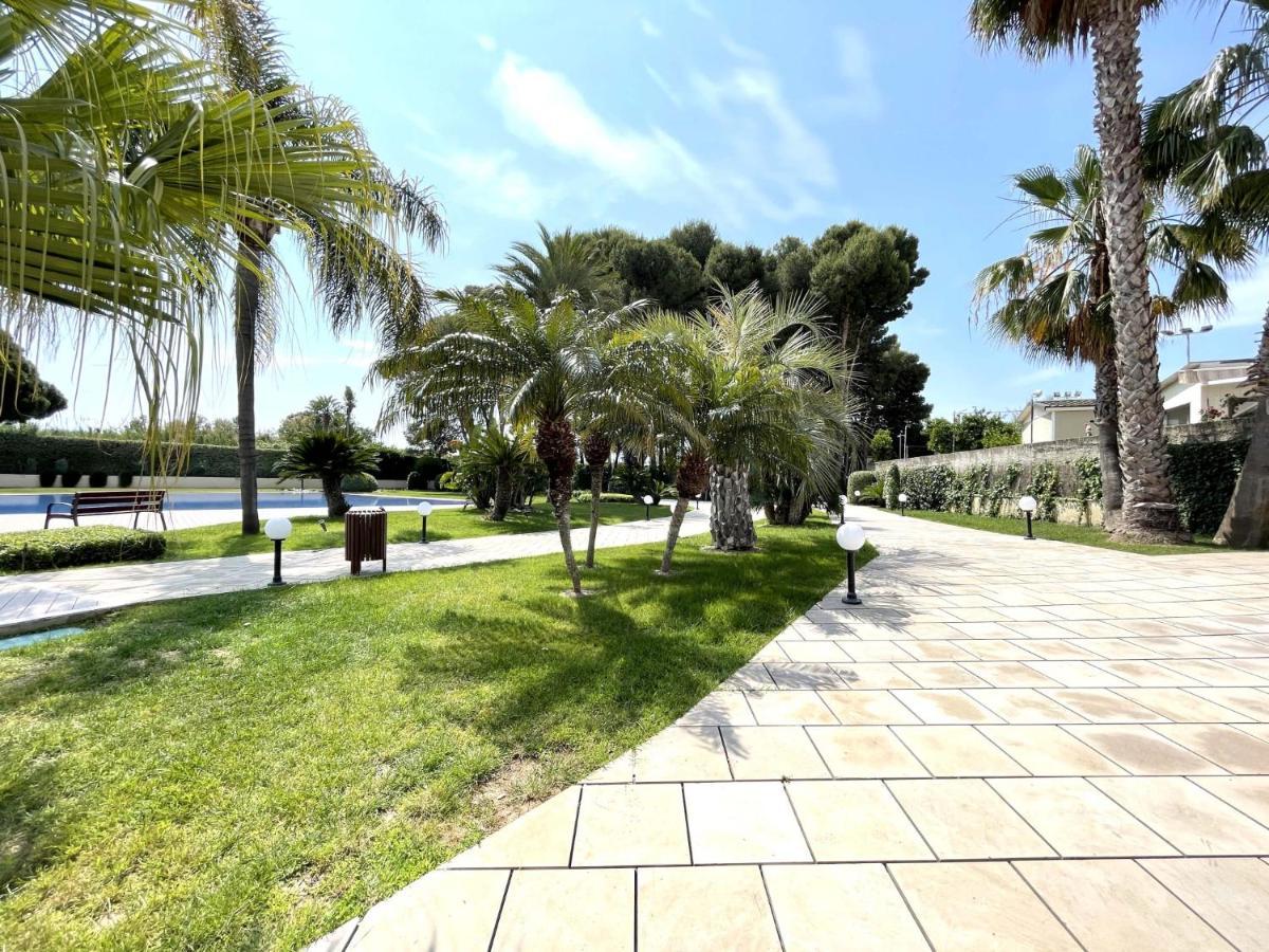 Luxurycambrils Resort&Spa Exterior foto